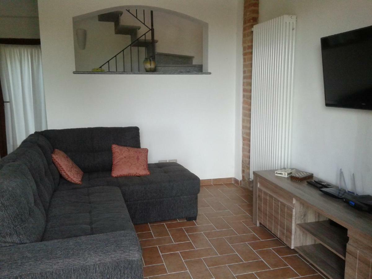 Casa Vacanze Sweet Dreams Agliano Terme Exterior photo